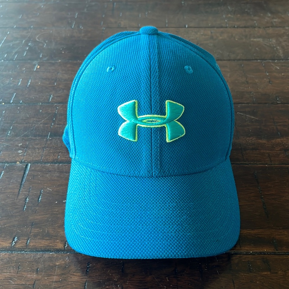 Under Armour Youth S/M Fitted Hat